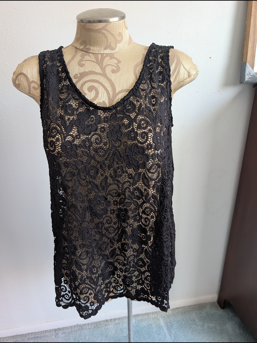 Black Floral Lace Tank Top - Sleeveless Layering Piece